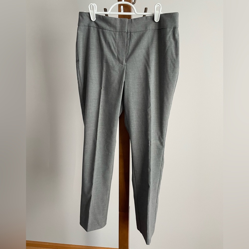 Ann Taylor Curvy Pants- Size 6P NWT